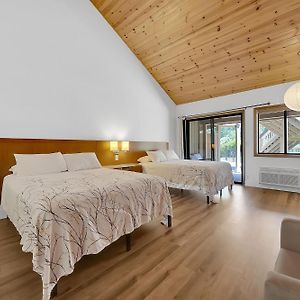 Standard Double or Twin Room Balcony